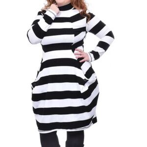 Knitted dress / black and white striped dress / long sleeve dress / knee length